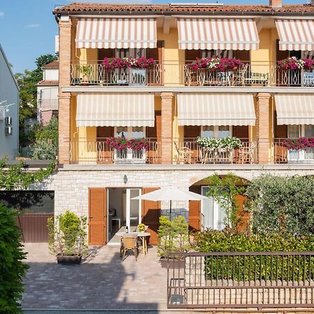 Apartmani Jolly Porec: Blizu Centra I Mora Exterior photo