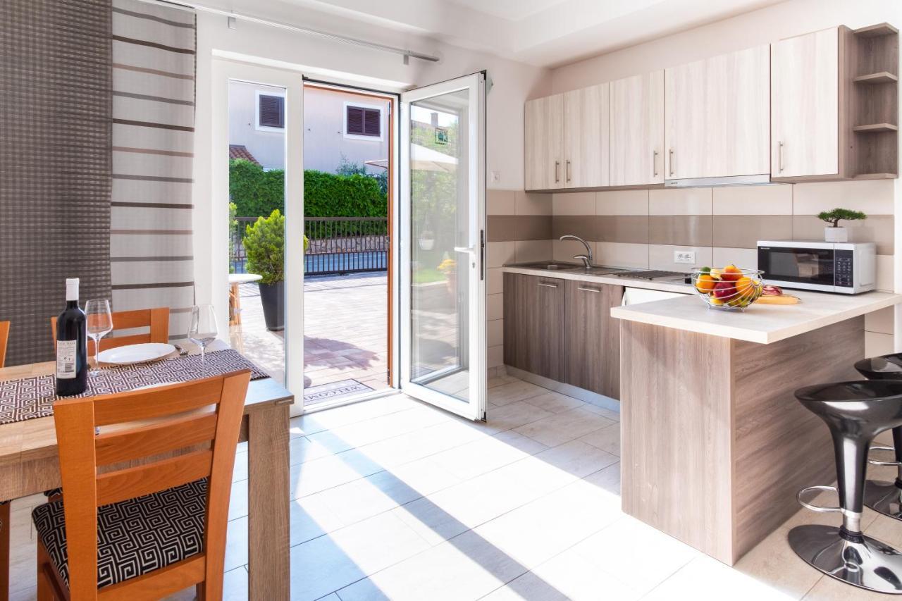 Apartmani Jolly Porec: Blizu Centra I Mora Exterior photo